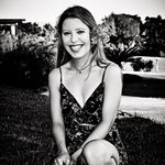 Bethan Rose Davies - @bethmundo - Instagram