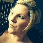 Beth Munro - @betseyboxall - Instagram