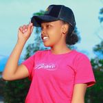 Beth Mwangi - @bethmwangi820 - Instagram