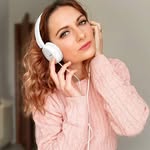 Betty Naumann - @bettynaumannzhupo - Instagram
