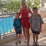 Beth     27 - @bethniblock58 - Instagram