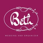 Beth - @bethorganizer - Instagram