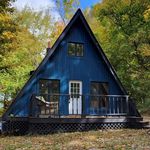 Beth and Patrick Ostrowski - @stay.at.minka - Instagram