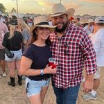 Mary Beth Outlaw - @wanderingavocadolife - Instagram