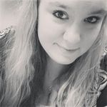 Beth Overton - @bethizle1107 - Instagram