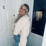 Beth Palmer - @bethpalmer525 - Instagram