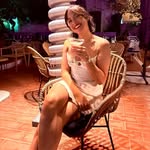Beth Parkes - @bethhparkes - Instagram