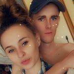 Beth Parkinson - @bethparkinson882 - Instagram