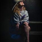 Beth Parkinson - @parkinson.beth - Instagram