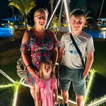 Beth Parr - @beth375 - Instagram