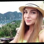 Beth Parra - @bethparra8712 - Instagram