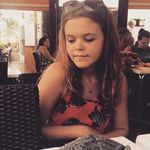 Beth Parry- Jones - @pj.beth - Instagram
