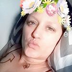 Beth Reeder - @beth.razo.5 - Instagram