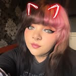 Beth 🖤🕸️ - @bethisreadingbooks - Instagram