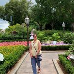 Beth Reagan - @beth.r.75 - Instagram