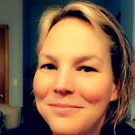 Beth Hill - @bethredding2018 - Instagram