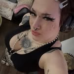 Beth Reese 🪲 - @zitchtatz - Instagram