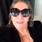 Beth Reis - @bethreis72 - Instagram