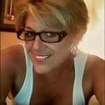 Beth Renfro - @beth.renfro.399 - Instagram