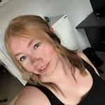 Beth Rowe - @bethrowe13 - Instagram