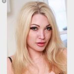 Beth Rowland - @bethrowland1991 - Instagram