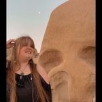 Hannah Beth Rowland - @riflespinningviolinist - Instagram