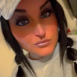 Beth Salmons - @bethsalmons1988 - Instagram
