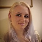 Beth Sanders - @missy.two.tooth - Instagram