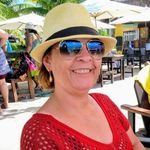 Elizabeth Schneck - @bethschneck - Instagram