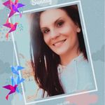 Beth Schuman - @favgirl.223 - Instagram
