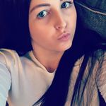 Beth - @bethscully - Instagram
