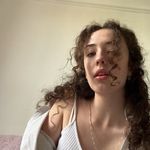 beth - @bethsscully - Instagram