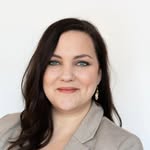 Elizabeth MacPhee - Real Estate Agent - @bethsellshomes_yyc - Instagram