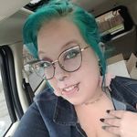 Beth Sherman - @pigmentpuddles - Instagram