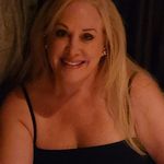 Beth L Sommers - @ladybeth9 - Instagram