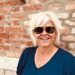 Beth Stapleton - @travelgirl.bethstapleton - Instagram