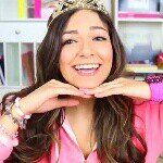 Joetta (watching Pll} - @bethsteenwolf - Instagram
