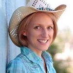 Beth Stevenson - @stevenson6327 - Instagram