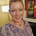 Beth Stinson - @stinsonbeth - Instagram