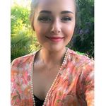 Beth Warner - @realkeeoo - Instagram