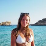 Beth Wilkes - @beth.wilkes - Instagram