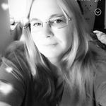 Beth Jones - @bethwyckoff - Instagram