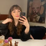 Beth Wynne - @b3thhy - Instagram
