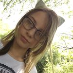Beth Yates - @youtube_cat_family - Instagram