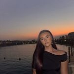 @bethandayx - Instagram