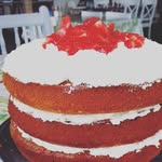 Bethan Morgan - @finerthings.cakes - Instagram