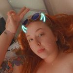 Bethan Thomas - @look_its_bethan - Instagram