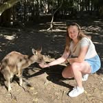 Bethan Walker - @bethanwalker3 - Instagram