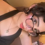 Bethania Guzman - @bethgmuz - Instagram