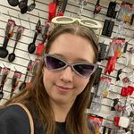 Bethany Barrett - @bethanybarrett99 - Instagram